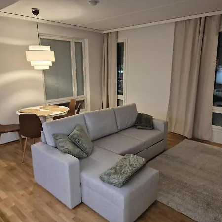 Tyylikaes Ja Kodikas Kaksio Palveluiden Laehellae Оулу