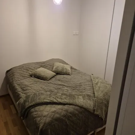 Tyylikaes Ja Kodikas Kaksio Palveluiden Laehellae * Oulu