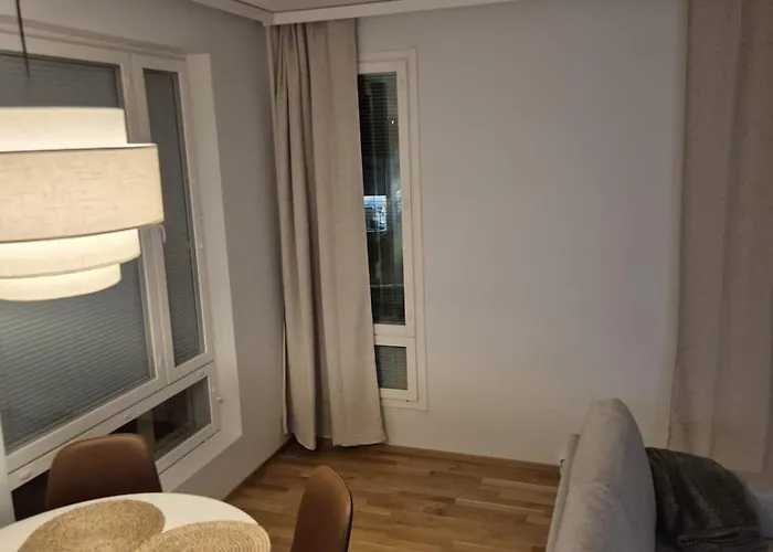 Tyylikaes Ja Kodikas Kaksio Palveluiden Laehellae