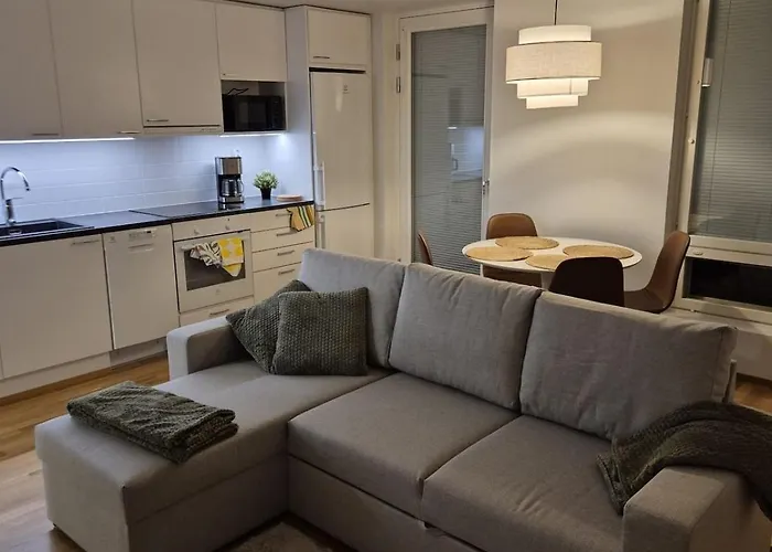 Tyylikaes Ja Kodikas Kaksio Palveluiden Laehellae